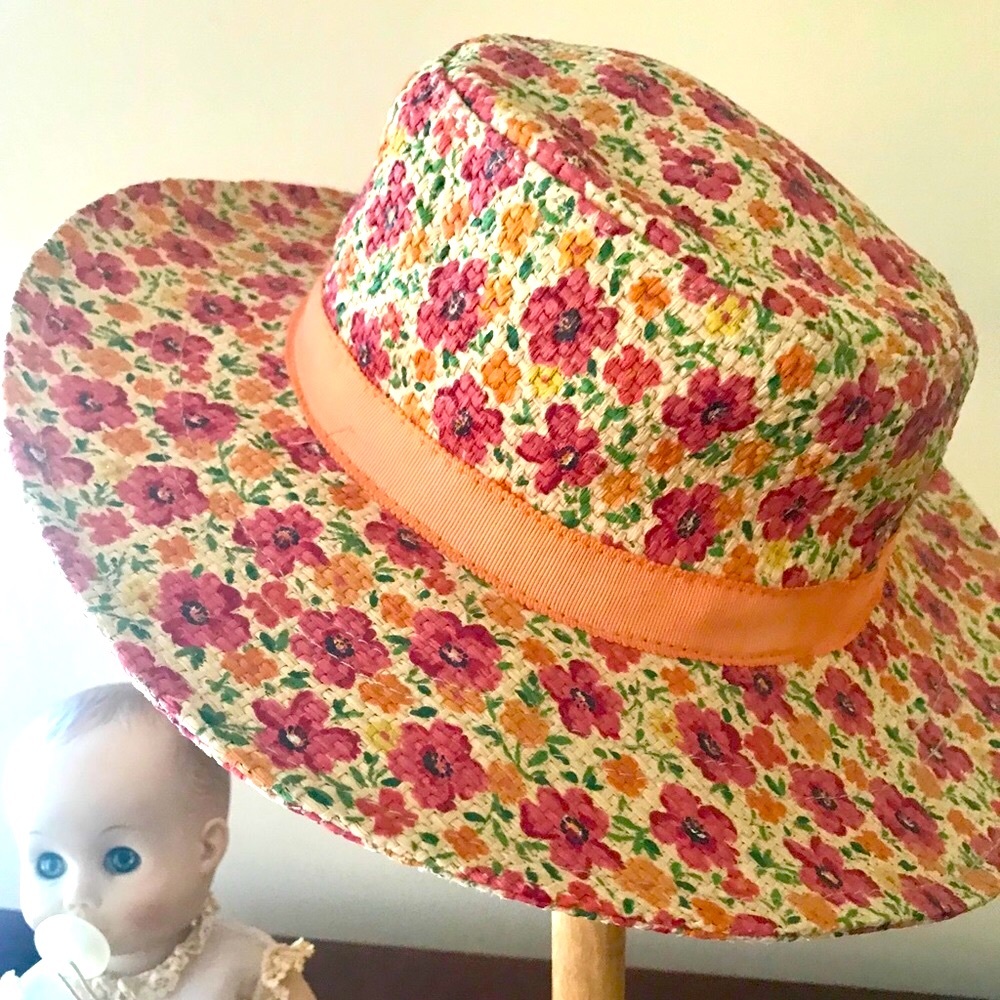 Gymboree Childs straw Hulu hat 3/4